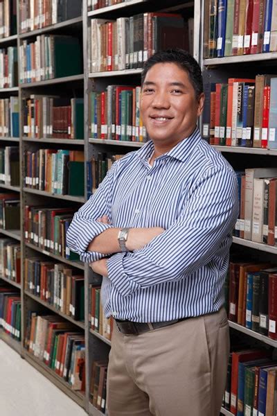 Ambeth Ocampo .